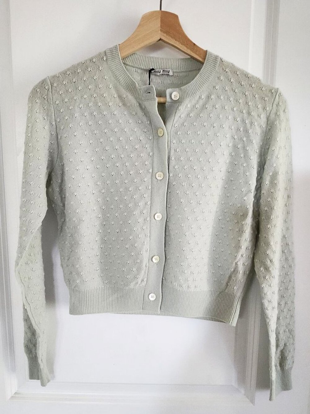 Miu Miu 100 % cashmere cardigan